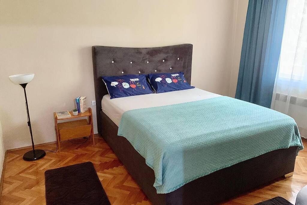 Cute, Spacious Apt In The Heart Of The Old Town Подгорица Екстериор снимка